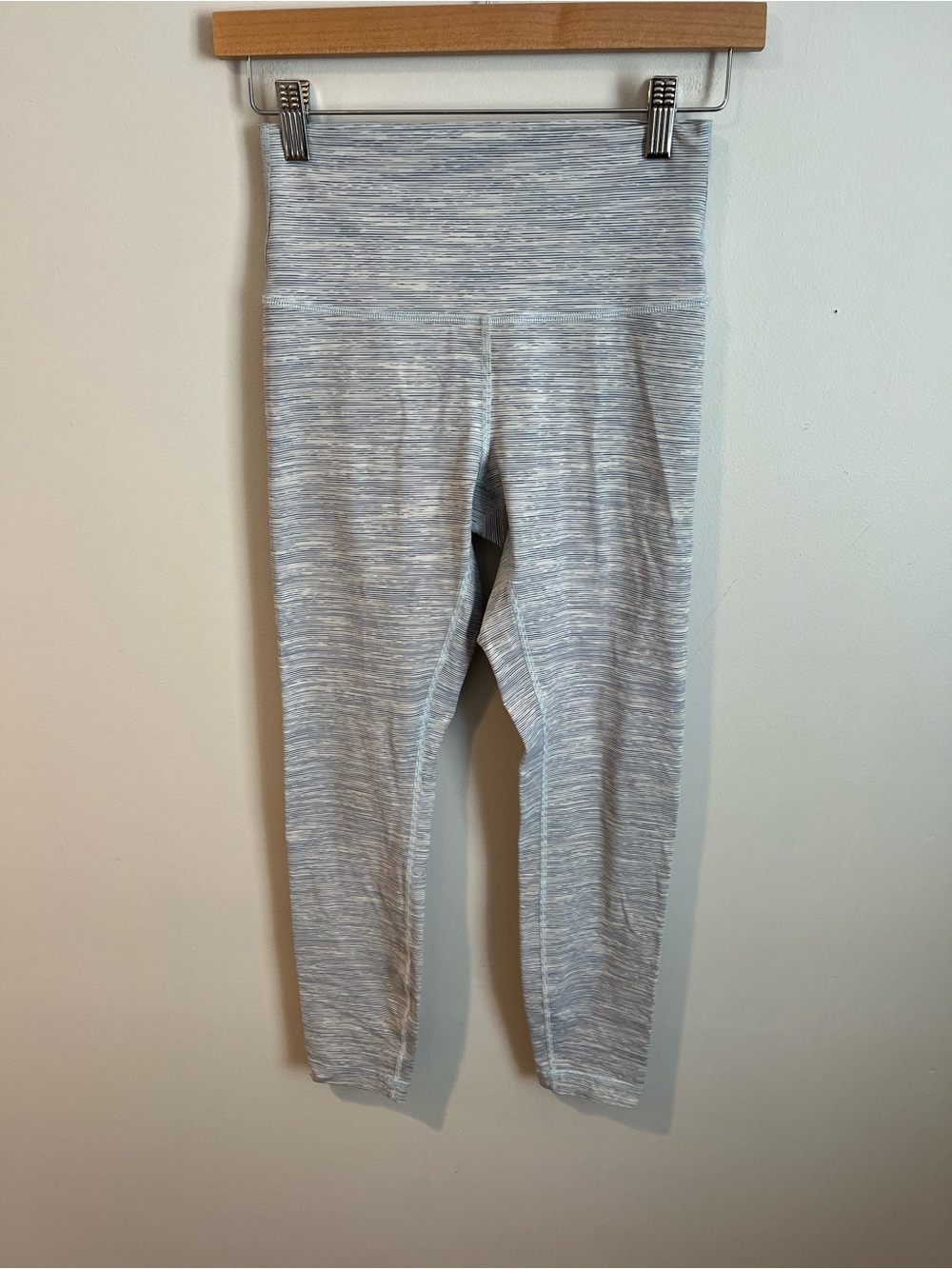 Lululemon Wunder Under Hi-Rise 7/8 Tight in Heather Navy/White 6